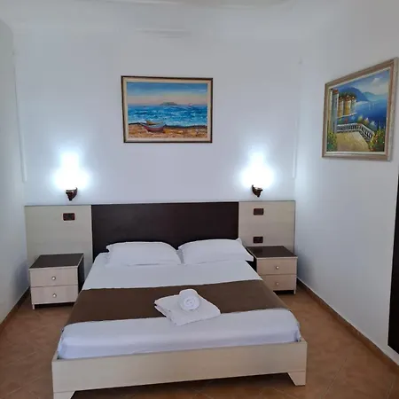 Artenisi's Sea Side Apartmán Durrës