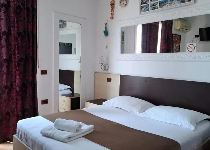 Artenisi's Sea Side Apartment Durres